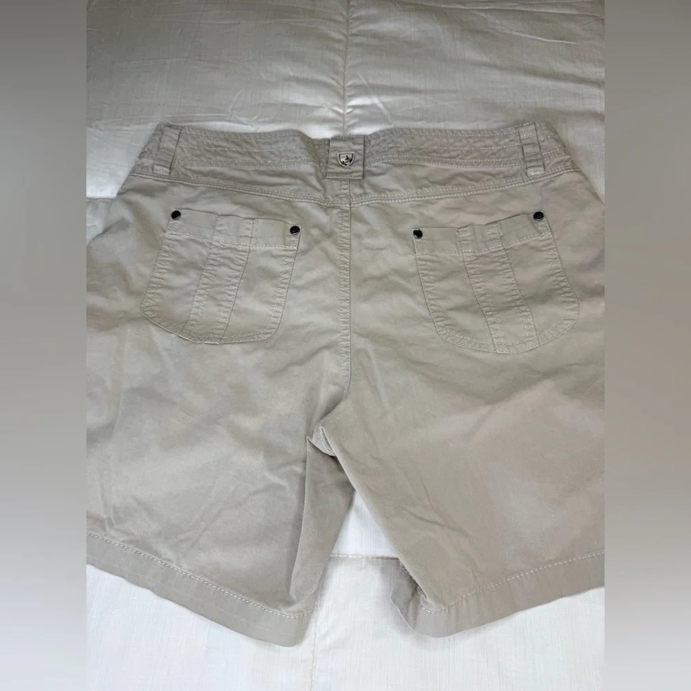 Kuhl women’s hiking climbing camping khaki shorts 5 pockets lightweight 10 EUC - Picture 9 of 12
